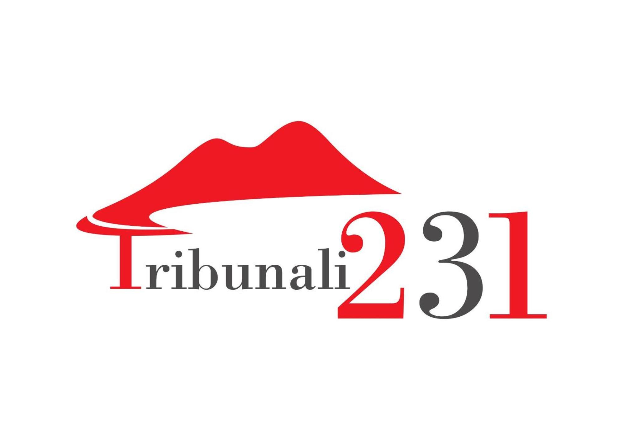 Tribunali231 Napoli Bagian luar foto